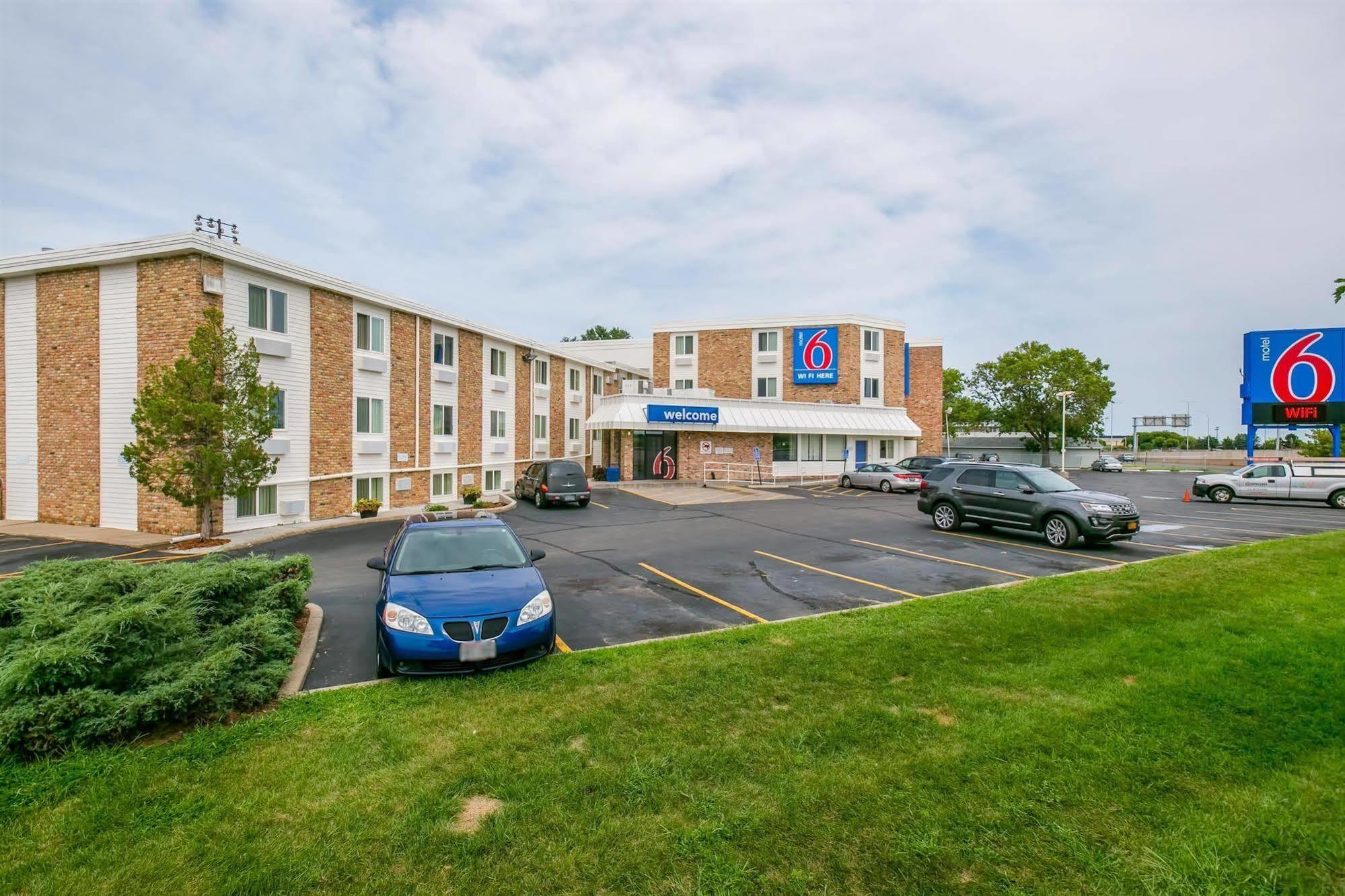 Motel 6 Minneapolis Airport - Mall Of America Exterior foto